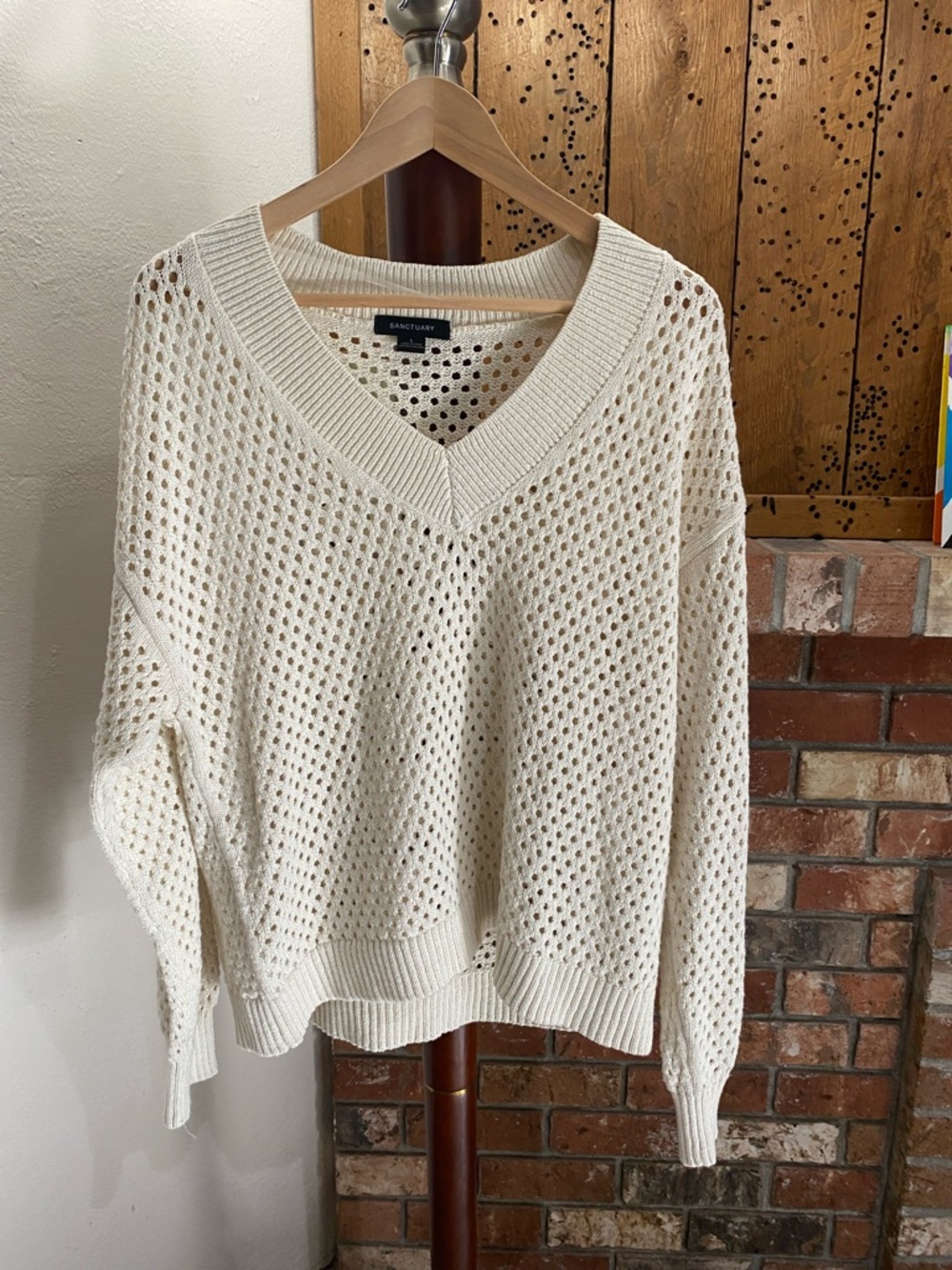 Sanctuary Open-Knit V-Neck Sweater in Cream